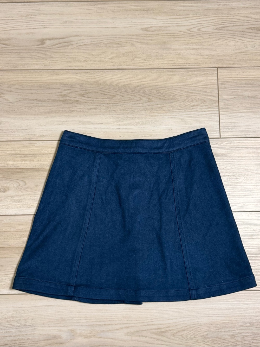 Ellison Blue Button Front Mini Skirt Size Small - Picture 6 of 6